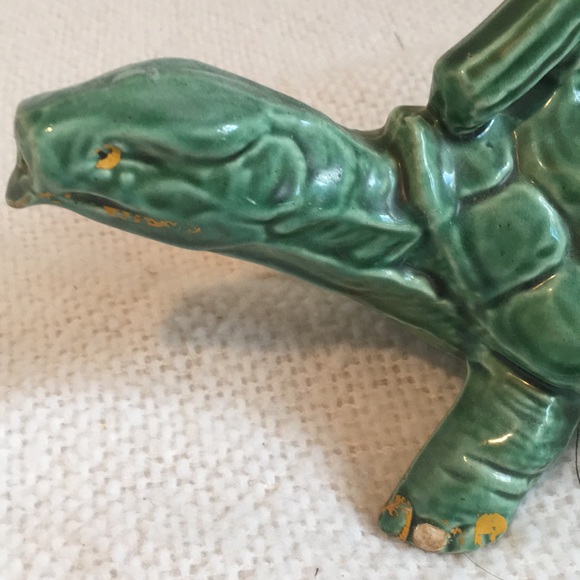 Vintage 1950s Very rare McCoy turtle watering pitcher - Picture 2 of 4